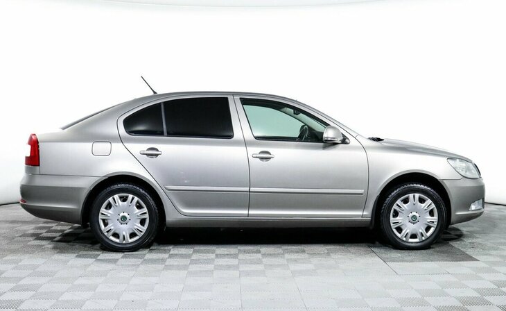 Skoda Octavia - Фото 3