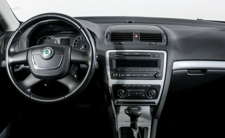 Skoda Octavia - Фото 8