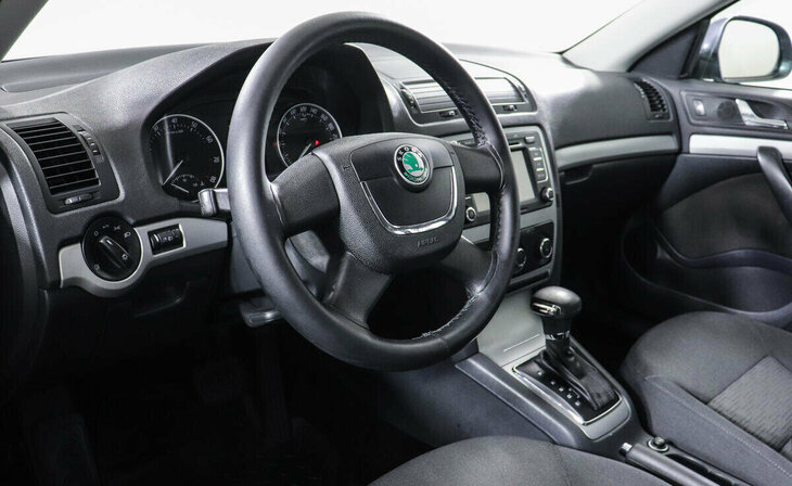 Skoda Octavia - Фото 6
