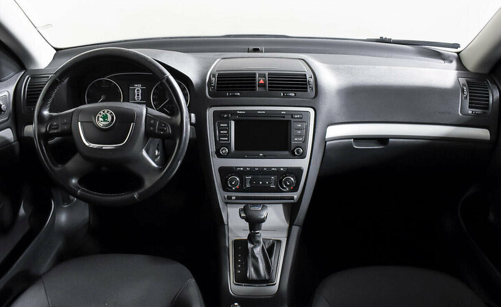 Skoda Octavia - Фото 9
