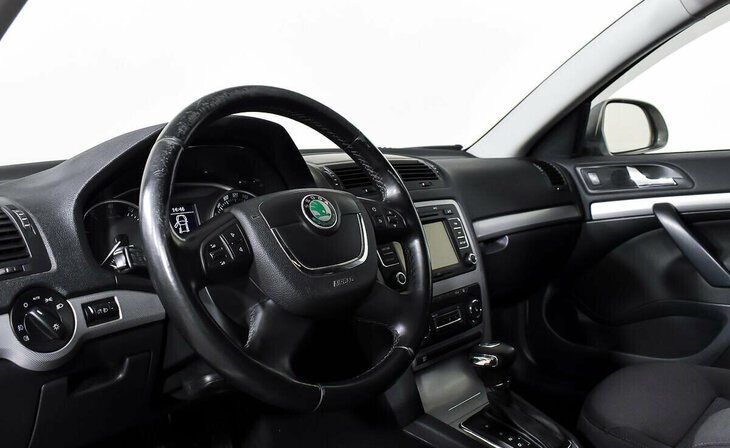 Skoda Octavia - Фото 10