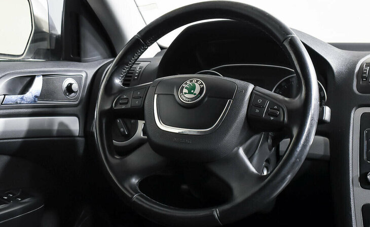 Skoda Octavia - Фото 11