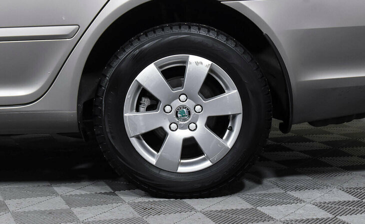 Skoda Octavia - Фото 6