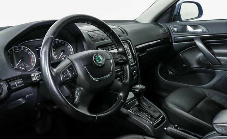 Skoda Octavia - Фото 6