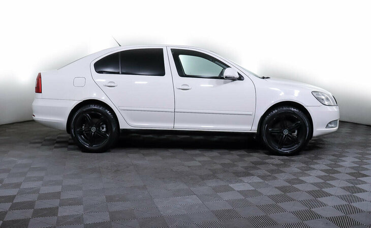 Skoda Octavia - Фото 3