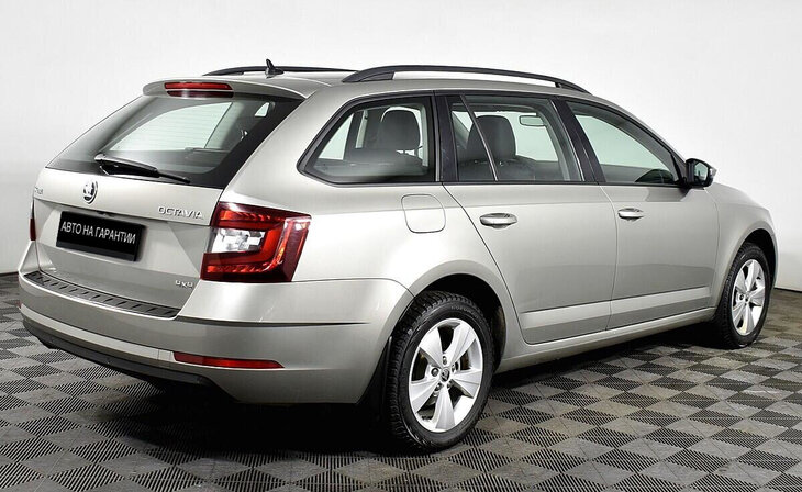 Skoda Octavia - Фото 2