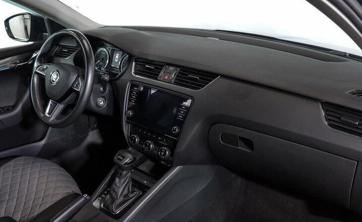 Skoda Octavia - Фото 4
