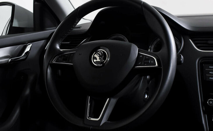 Skoda Octavia - Фото 9