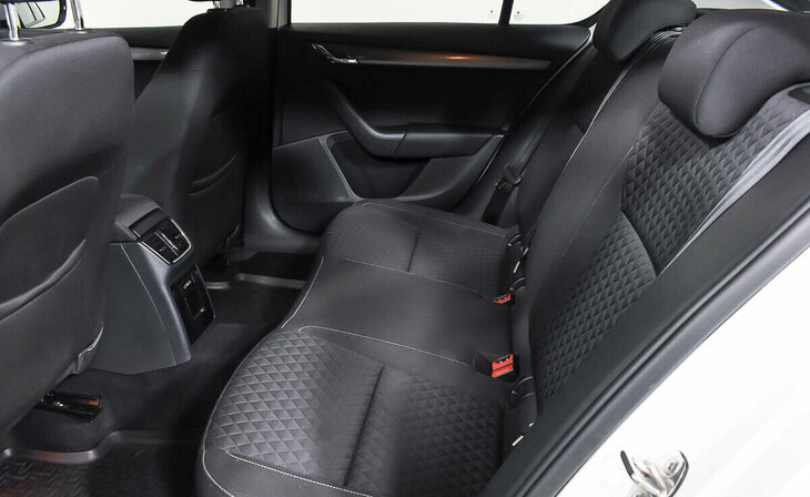 Skoda Octavia - Фото 12