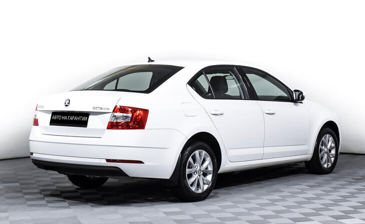 Skoda Octavia - Фото 2