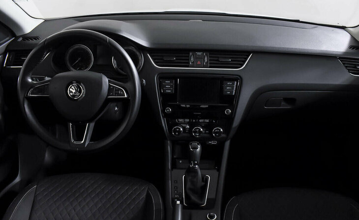 Skoda Octavia - Фото 7
