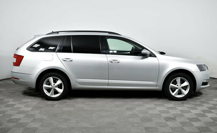 Skoda Octavia - Фото 3