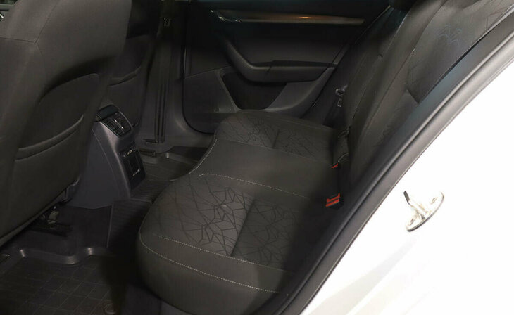 Skoda Octavia - Фото 15