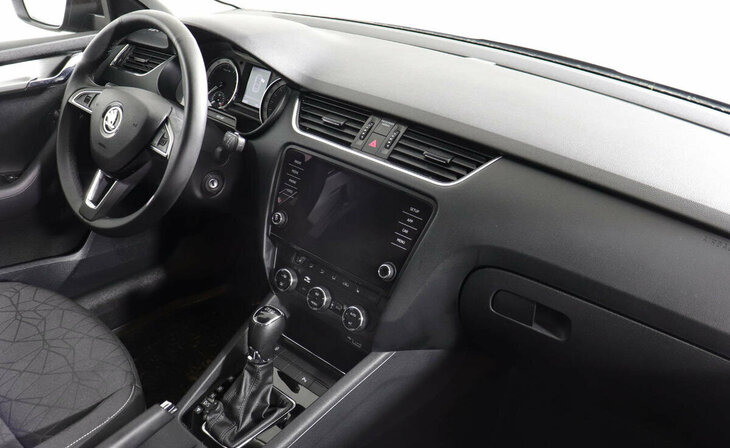 Skoda Octavia - Фото 4
