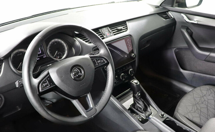 Skoda Octavia - Фото 6