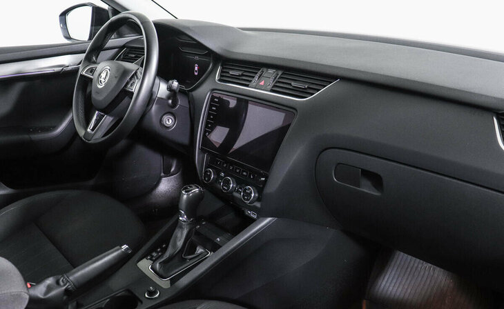 Skoda Octavia - Фото 4