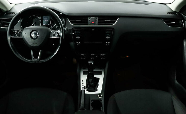 Skoda Octavia - Фото 5
