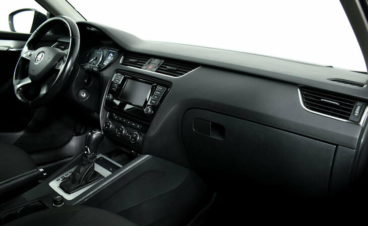 Skoda Octavia - Фото 4