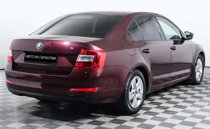 Skoda Octavia - Фото 2