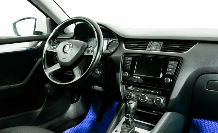 Skoda Octavia - Фото 4