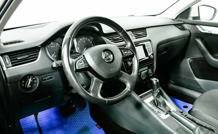 Skoda Octavia - Фото 5