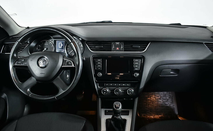 Skoda Octavia - Фото 10