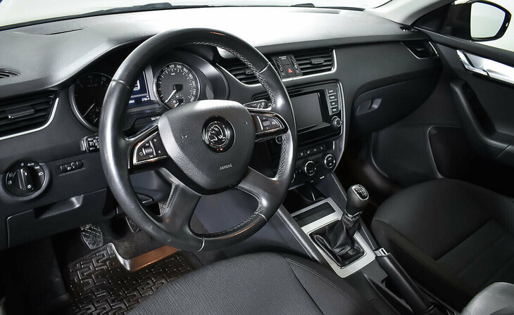 Skoda Octavia - Фото 11