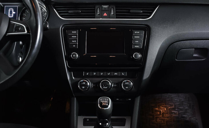 Skoda Octavia - Фото 13