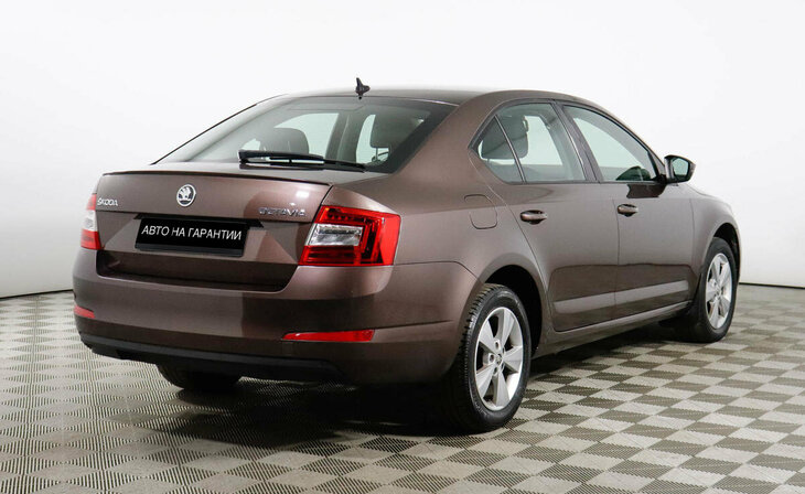 Skoda Octavia - Фото 2