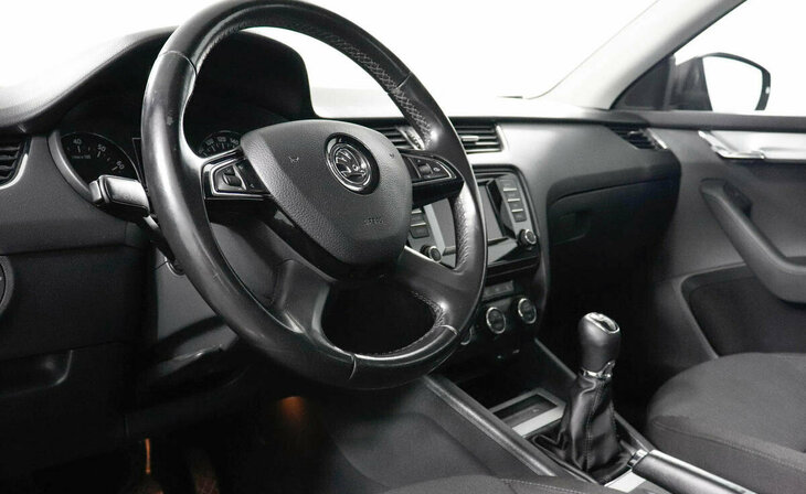 Skoda Octavia - Фото 6