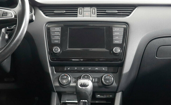 Skoda Octavia - Фото 7