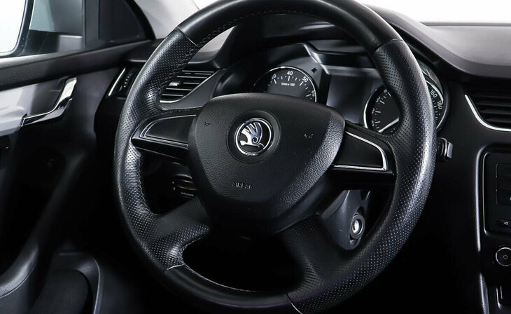 Skoda Octavia - Фото 11