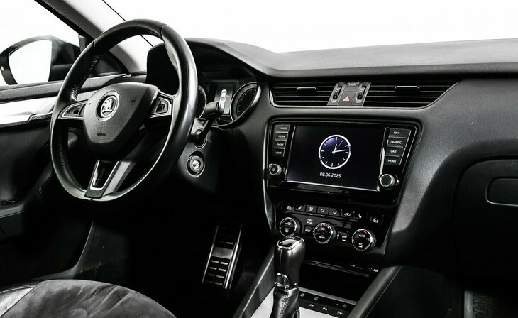 Skoda Octavia - Фото 8