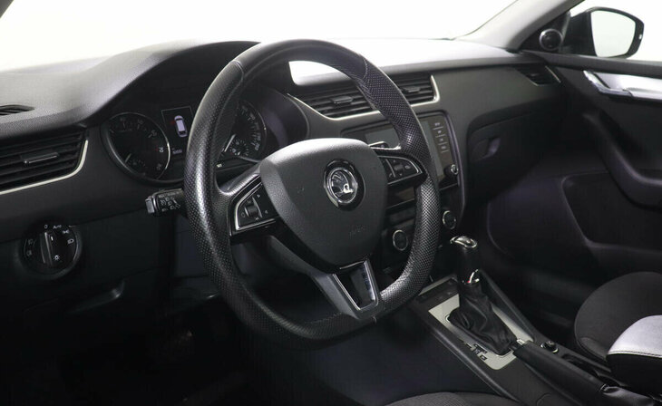 Skoda Octavia - Фото 7