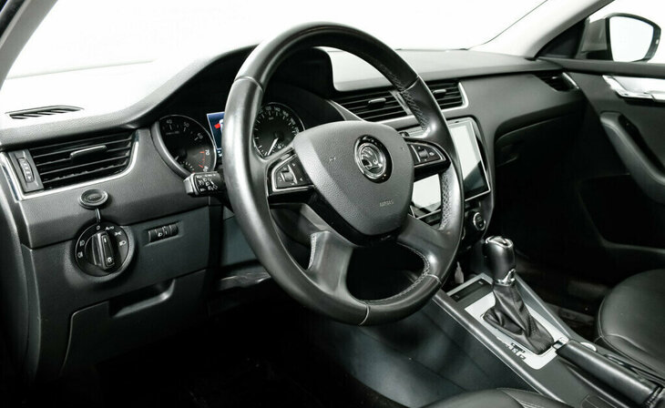 Skoda Octavia - Фото 8