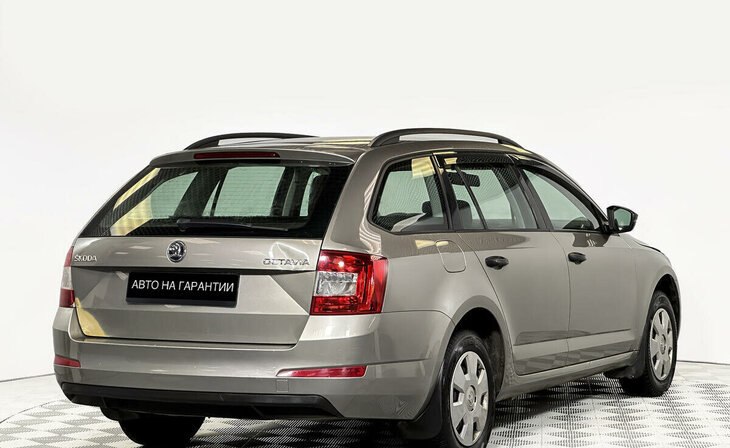 Skoda Octavia - Фото 2