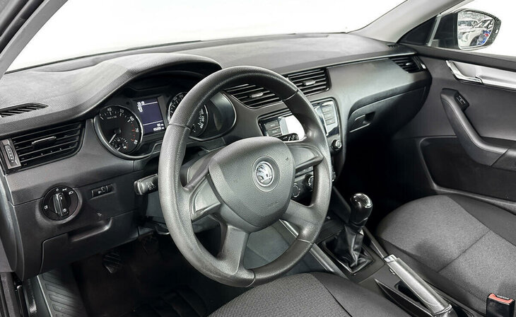 Skoda Octavia - Фото 6