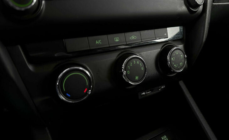 Skoda Octavia - Фото 8