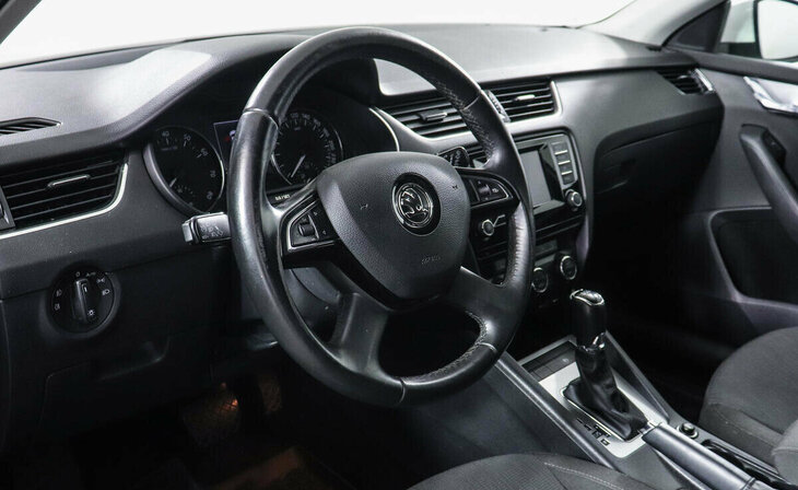 Skoda Octavia - Фото 6