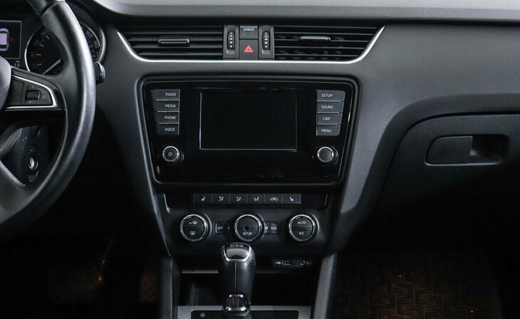 Skoda Octavia - Фото 7