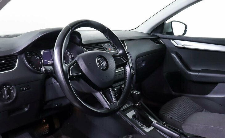 Skoda Octavia - Фото 9