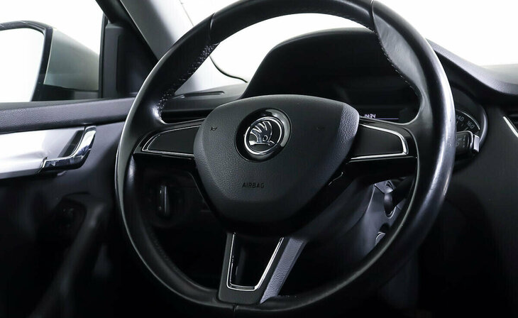Skoda Octavia - Фото 10
