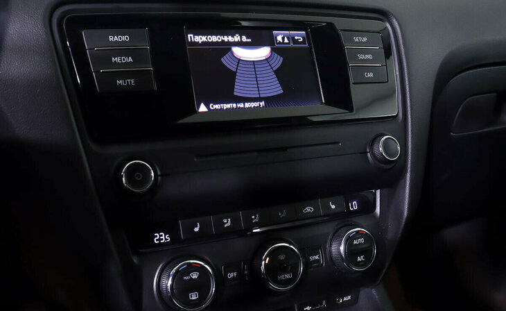 Skoda Octavia - Фото 12