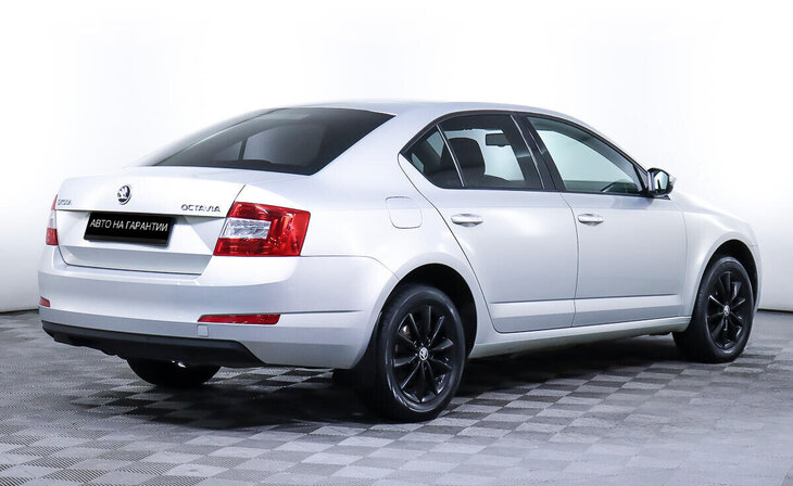 Skoda Octavia - Фото 3