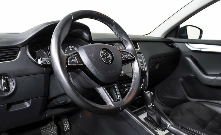 Skoda Octavia - Фото 9