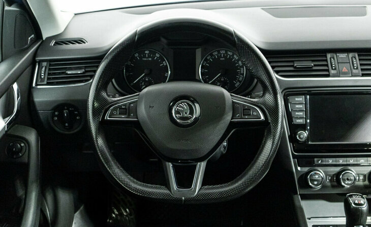 Skoda Octavia - Фото 7