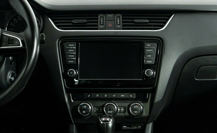 Skoda Octavia - Фото 8