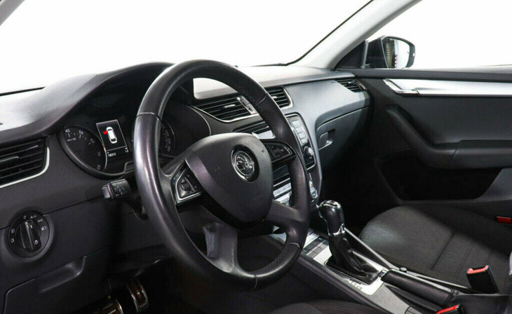 Skoda Octavia - Фото 8