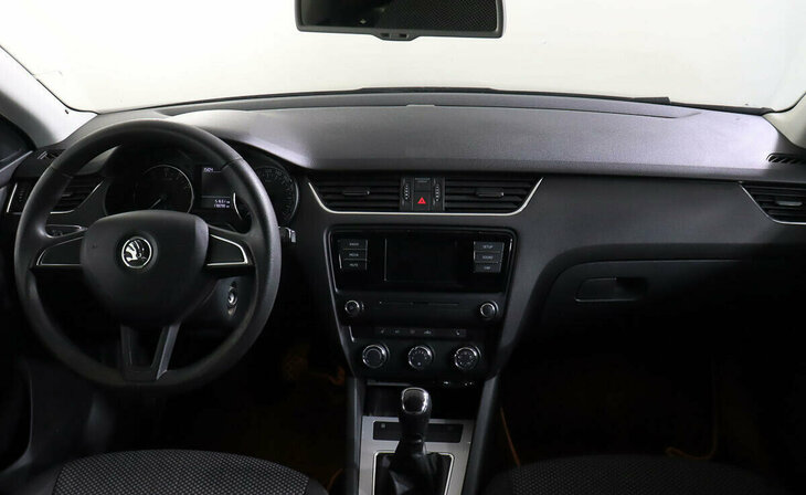 Skoda Octavia - Фото 8