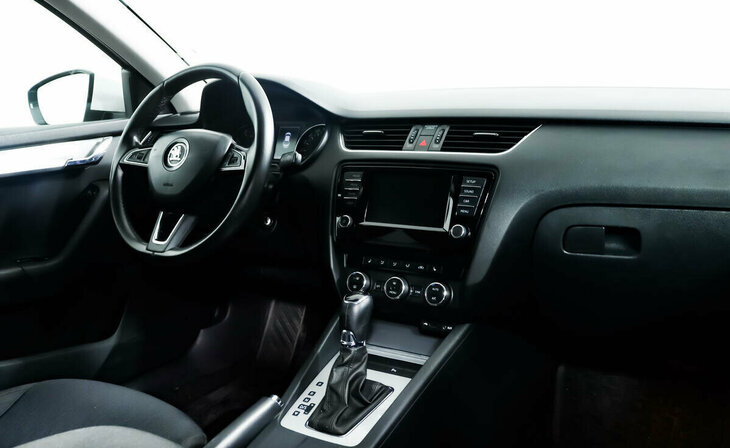 Skoda Octavia - Фото 5